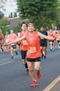 BIB: 211, 21219
                            <button type="button" onclick="openModal(12512426)" class="btn btn-primary btn-sm float-right btn-popup" data-toggle="modal" data-target=".modal-high-quality">
                        <i class="fas fa-shopping-cart"></i> Add to Cart
                    </button>
                                            <button type="button" onclick="isThisMe(12512426, true)" class="btn btn-success btn-sm float-right btn-popup btn-isme hidden" data-toggle="tooltip" data-placement="bottom" title="นี่คือรูปของคุณใช่ไหม คลิกที่นี่เพื่อเอาเข้าอัลบั้ม">
                        <i class="fas fa-plus"></i> Add to album
                    </button>
                    <button type="button" onclick="isThisMe(12512426, false)" class="btn btn-warning btn-sm float-right btn-popup btn-isnotme hidden">
                        <i class="fas fa-ban"></i> Remove from album
                    </button>