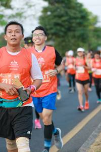 BIB: 211
                            <button type="button" onclick="openModal(12519612)" class="btn btn-primary btn-sm float-right btn-popup" data-toggle="modal" data-target=".modal-high-quality">
                        <i class="fas fa-shopping-cart"></i> Add to Cart
                    </button>
                                            <button type="button" onclick="isThisMe(12519612, true)" class="btn btn-success btn-sm float-right btn-popup btn-isme hidden" data-toggle="tooltip" data-placement="bottom" title="นี่คือรูปของคุณใช่ไหม คลิกที่นี่เพื่อเอาเข้าอัลบั้ม">
                        <i class="fas fa-plus"></i> Add to album
                    </button>
                    <button type="button" onclick="isThisMe(12519612, false)" class="btn btn-warning btn-sm float-right btn-popup btn-isnotme hidden">
                        <i class="fas fa-ban"></i> Remove from album
                    </button>