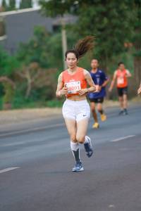BIB: 8091
                            <button type="button" onclick="openModal(12501644)" class="btn btn-primary btn-sm float-right btn-popup" data-toggle="modal" data-target=".modal-high-quality">
                        <i class="fas fa-shopping-cart"></i> Add to Cart
                    </button>
                                            <button type="button" onclick="isThisMe(12501644, true)" class="btn btn-success btn-sm float-right btn-popup btn-isme hidden" data-toggle="tooltip" data-placement="bottom" title="นี่คือรูปของคุณใช่ไหม คลิกที่นี่เพื่อเอาเข้าอัลบั้ม">
                        <i class="fas fa-plus"></i> Add to album
                    </button>
                    <button type="button" onclick="isThisMe(12501644, false)" class="btn btn-warning btn-sm float-right btn-popup btn-isnotme hidden">
                        <i class="fas fa-ban"></i> Remove from album
                    </button>