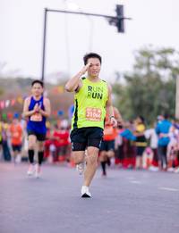 BIB: 21066
                            <button type="button" onclick="openModal(12850478)" class="btn btn-primary btn-sm float-right btn-popup" data-toggle="modal" data-target=".modal-high-quality">
                        <i class="fas fa-shopping-cart"></i> Add to Cart
                    </button>
                                            <button type="button" onclick="isThisMe(12850478, true)" class="btn btn-success btn-sm float-right btn-popup btn-isme hidden" data-toggle="tooltip" data-placement="bottom" title="นี่คือรูปของคุณใช่ไหม คลิกที่นี่เพื่อเอาเข้าอัลบั้ม">
                        <i class="fas fa-plus"></i> Add to album
                    </button>
                    <button type="button" onclick="isThisMe(12850478, false)" class="btn btn-warning btn-sm float-right btn-popup btn-isnotme hidden">
                        <i class="fas fa-ban"></i> Remove from album
                    </button>