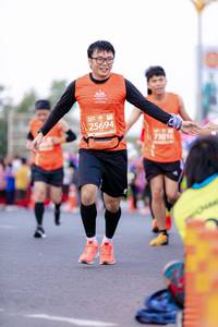 BIB: 25694, 73016
                            <button type="button" onclick="openModal(12861041)" class="btn btn-primary btn-sm float-right btn-popup" data-toggle="modal" data-target=".modal-high-quality">
                        <i class="fas fa-shopping-cart"></i> Add to Cart
                    </button>
                                            <button type="button" onclick="isThisMe(12861041, true)" class="btn btn-success btn-sm float-right btn-popup btn-isme hidden" data-toggle="tooltip" data-placement="bottom" title="นี่คือรูปของคุณใช่ไหม คลิกที่นี่เพื่อเอาเข้าอัลบั้ม">
                        <i class="fas fa-plus"></i> Add to album
                    </button>
                    <button type="button" onclick="isThisMe(12861041, false)" class="btn btn-warning btn-sm float-right btn-popup btn-isnotme hidden">
                        <i class="fas fa-ban"></i> Remove from album
                    </button>