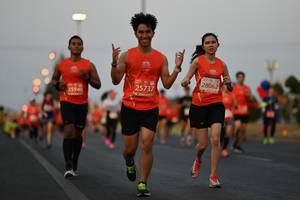 BIB: 28062, 25737, 25940
                            <button type="button" onclick="openModal(11158108)" class="btn btn-primary btn-sm float-right btn-popup" data-toggle="modal" data-target=".modal-high-quality">
                        <i class="fas fa-shopping-cart"></i> Add to Cart
                    </button>
                                            <button type="button" onclick="isThisMe(11158108, true)" class="btn btn-success btn-sm float-right btn-popup btn-isme hidden" data-toggle="tooltip" data-placement="bottom" title="นี่คือรูปของคุณใช่ไหม คลิกที่นี่เพื่อเอาเข้าอัลบั้ม">
                        <i class="fas fa-plus"></i> Add to album
                    </button>
                    <button type="button" onclick="isThisMe(11158108, false)" class="btn btn-warning btn-sm float-right btn-popup btn-isnotme hidden">
                        <i class="fas fa-ban"></i> Remove from album
                    </button>