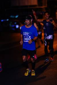 BIB: 2018, 40044
                            <button type="button" onclick="openModal(12172796)" class="btn btn-primary btn-sm float-right btn-popup" data-toggle="modal" data-target=".modal-high-quality">
                        <i class="fas fa-shopping-cart"></i> Add to Cart
                    </button>
                                            <button type="button" onclick="isThisMe(12172796, true)" class="btn btn-success btn-sm float-right btn-popup btn-isme hidden" data-toggle="tooltip" data-placement="bottom" title="นี่คือรูปของคุณใช่ไหม คลิกที่นี่เพื่อเอาเข้าอัลบั้ม">
                        <i class="fas fa-plus"></i> Add to album
                    </button>
                    <button type="button" onclick="isThisMe(12172796, false)" class="btn btn-warning btn-sm float-right btn-popup btn-isnotme hidden">
                        <i class="fas fa-ban"></i> Remove from album
                    </button>