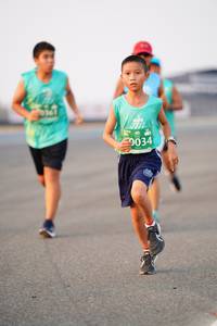 BIB: 9034
                            <button type="button" onclick="openModal(12171495)" class="btn btn-primary btn-sm float-right btn-popup" data-toggle="modal" data-target=".modal-high-quality">
                        <i class="fas fa-shopping-cart"></i> Add to Cart
                    </button>
                                            <button type="button" onclick="isThisMe(12171495, true)" class="btn btn-success btn-sm float-right btn-popup btn-isme hidden" data-toggle="tooltip" data-placement="bottom" title="นี่คือรูปของคุณใช่ไหม คลิกที่นี่เพื่อเอาเข้าอัลบั้ม">
                        <i class="fas fa-plus"></i> Add to album
                    </button>
                    <button type="button" onclick="isThisMe(12171495, false)" class="btn btn-warning btn-sm float-right btn-popup btn-isnotme hidden">
                        <i class="fas fa-ban"></i> Remove from album
                    </button>