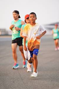 BIB: 
                            <button type="button" onclick="openModal(12173559)" class="btn btn-primary btn-sm float-right btn-popup" data-toggle="modal" data-target=".modal-high-quality">
                        <i class="fas fa-shopping-cart"></i> Add to Cart
                    </button>
                                            <button type="button" onclick="isThisMe(12173559, true)" class="btn btn-success btn-sm float-right btn-popup btn-isme hidden" data-toggle="tooltip" data-placement="bottom" title="นี่คือรูปของคุณใช่ไหม คลิกที่นี่เพื่อเอาเข้าอัลบั้ม">
                        <i class="fas fa-plus"></i> Add to album
                    </button>
                    <button type="button" onclick="isThisMe(12173559, false)" class="btn btn-warning btn-sm float-right btn-popup btn-isnotme hidden">
                        <i class="fas fa-ban"></i> Remove from album
                    </button>