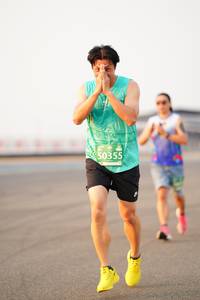 BIB: 50355
                            <button type="button" onclick="openModal(12140579)" class="btn btn-primary btn-sm float-right btn-popup" data-toggle="modal" data-target=".modal-high-quality">
                        <i class="fas fa-shopping-cart"></i> Add to Cart
                    </button>
                                            <button type="button" onclick="isThisMe(12140579, true)" class="btn btn-success btn-sm float-right btn-popup btn-isme hidden" data-toggle="tooltip" data-placement="bottom" title="นี่คือรูปของคุณใช่ไหม คลิกที่นี่เพื่อเอาเข้าอัลบั้ม">
                        <i class="fas fa-plus"></i> Add to album
                    </button>
                    <button type="button" onclick="isThisMe(12140579, false)" class="btn btn-warning btn-sm float-right btn-popup btn-isnotme hidden">
                        <i class="fas fa-ban"></i> Remove from album
                    </button>