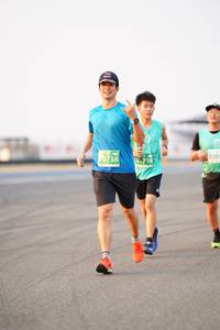 BIB: 0738, 528, 718
                            <button type="button" onclick="openModal(12159814)" class="btn btn-primary btn-sm float-right btn-popup" data-toggle="modal" data-target=".modal-high-quality">
                        <i class="fas fa-shopping-cart"></i> Add to Cart
                    </button>
                                            <button type="button" onclick="isThisMe(12159814, true)" class="btn btn-success btn-sm float-right btn-popup btn-isme hidden" data-toggle="tooltip" data-placement="bottom" title="นี่คือรูปของคุณใช่ไหม คลิกที่นี่เพื่อเอาเข้าอัลบั้ม">
                        <i class="fas fa-plus"></i> Add to album
                    </button>
                    <button type="button" onclick="isThisMe(12159814, false)" class="btn btn-warning btn-sm float-right btn-popup btn-isnotme hidden">
                        <i class="fas fa-ban"></i> Remove from album
                    </button>