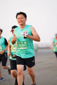 BIB: 50201, 500
                            <button type="button" onclick="openModal(12177421)" class="btn btn-primary btn-sm float-right btn-popup" data-toggle="modal" data-target=".modal-high-quality">
                        <i class="fas fa-shopping-cart"></i> Add to Cart
                    </button>
                                            <button type="button" onclick="isThisMe(12177421, true)" class="btn btn-success btn-sm float-right btn-popup btn-isme hidden" data-toggle="tooltip" data-placement="bottom" title="นี่คือรูปของคุณใช่ไหม คลิกที่นี่เพื่อเอาเข้าอัลบั้ม">
                        <i class="fas fa-plus"></i> Add to album
                    </button>
                    <button type="button" onclick="isThisMe(12177421, false)" class="btn btn-warning btn-sm float-right btn-popup btn-isnotme hidden">
                        <i class="fas fa-ban"></i> Remove from album
                    </button>