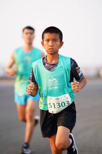 BIB: 1303
                            <button type="button" onclick="openModal(12152186)" class="btn btn-primary btn-sm float-right btn-popup" data-toggle="modal" data-target=".modal-high-quality">
                        <i class="fas fa-shopping-cart"></i> Add to Cart
                    </button>
                                            <button type="button" onclick="isThisMe(12152186, true)" class="btn btn-success btn-sm float-right btn-popup btn-isme hidden" data-toggle="tooltip" data-placement="bottom" title="นี่คือรูปของคุณใช่ไหม คลิกที่นี่เพื่อเอาเข้าอัลบั้ม">
                        <i class="fas fa-plus"></i> Add to album
                    </button>
                    <button type="button" onclick="isThisMe(12152186, false)" class="btn btn-warning btn-sm float-right btn-popup btn-isnotme hidden">
                        <i class="fas fa-ban"></i> Remove from album
                    </button>