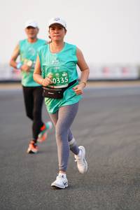 BIB: 0335
                            <button type="button" onclick="openModal(12178196)" class="btn btn-primary btn-sm float-right btn-popup" data-toggle="modal" data-target=".modal-high-quality">
                        <i class="fas fa-shopping-cart"></i> Add to Cart
                    </button>
                                            <button type="button" onclick="isThisMe(12178196, true)" class="btn btn-success btn-sm float-right btn-popup btn-isme hidden" data-toggle="tooltip" data-placement="bottom" title="นี่คือรูปของคุณใช่ไหม คลิกที่นี่เพื่อเอาเข้าอัลบั้ม">
                        <i class="fas fa-plus"></i> Add to album
                    </button>
                    <button type="button" onclick="isThisMe(12178196, false)" class="btn btn-warning btn-sm float-right btn-popup btn-isnotme hidden">
                        <i class="fas fa-ban"></i> Remove from album
                    </button>