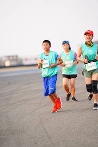 BIB: 1309, 50775, 50634
                            <button type="button" onclick="openModal(12165550)" class="btn btn-primary btn-sm float-right btn-popup" data-toggle="modal" data-target=".modal-high-quality">
                        <i class="fas fa-shopping-cart"></i> Add to Cart
                    </button>
                                            <button type="button" onclick="isThisMe(12165550, true)" class="btn btn-success btn-sm float-right btn-popup btn-isme hidden" data-toggle="tooltip" data-placement="bottom" title="นี่คือรูปของคุณใช่ไหม คลิกที่นี่เพื่อเอาเข้าอัลบั้ม">
                        <i class="fas fa-plus"></i> Add to album
                    </button>
                    <button type="button" onclick="isThisMe(12165550, false)" class="btn btn-warning btn-sm float-right btn-popup btn-isnotme hidden">
                        <i class="fas fa-ban"></i> Remove from album
                    </button>