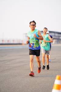 BIB: 50395, 0082
                            <button type="button" onclick="openModal(12139268)" class="btn btn-primary btn-sm float-right btn-popup" data-toggle="modal" data-target=".modal-high-quality">
                        <i class="fas fa-shopping-cart"></i> Add to Cart
                    </button>
                                            <button type="button" onclick="isThisMe(12139268, true)" class="btn btn-success btn-sm float-right btn-popup btn-isme hidden" data-toggle="tooltip" data-placement="bottom" title="นี่คือรูปของคุณใช่ไหม คลิกที่นี่เพื่อเอาเข้าอัลบั้ม">
                        <i class="fas fa-plus"></i> Add to album
                    </button>
                    <button type="button" onclick="isThisMe(12139268, false)" class="btn btn-warning btn-sm float-right btn-popup btn-isnotme hidden">
                        <i class="fas fa-ban"></i> Remove from album
                    </button>