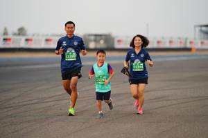 BIB: 53399, 53394, 5339
                            <button type="button" onclick="openModal(12291825)" class="btn btn-primary btn-sm float-right btn-popup" data-toggle="modal" data-target=".modal-high-quality">
                        <i class="fas fa-shopping-cart"></i> Add to Cart
                    </button>
                                            <button type="button" onclick="isThisMe(12291825, true)" class="btn btn-success btn-sm float-right btn-popup btn-isme hidden" data-toggle="tooltip" data-placement="bottom" title="นี่คือรูปของคุณใช่ไหม คลิกที่นี่เพื่อเอาเข้าอัลบั้ม">
                        <i class="fas fa-plus"></i> Add to album
                    </button>
                    <button type="button" onclick="isThisMe(12291825, false)" class="btn btn-warning btn-sm float-right btn-popup btn-isnotme hidden">
                        <i class="fas fa-ban"></i> Remove from album
                    </button>