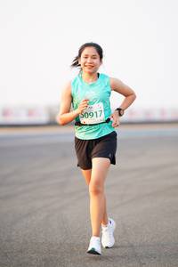 BIB: 0917
                            <button type="button" onclick="openModal(12158060)" class="btn btn-primary btn-sm float-right btn-popup" data-toggle="modal" data-target=".modal-high-quality">
                        <i class="fas fa-shopping-cart"></i> Add to Cart
                    </button>
                                            <button type="button" onclick="isThisMe(12158060, true)" class="btn btn-success btn-sm float-right btn-popup btn-isme hidden" data-toggle="tooltip" data-placement="bottom" title="นี่คือรูปของคุณใช่ไหม คลิกที่นี่เพื่อเอาเข้าอัลบั้ม">
                        <i class="fas fa-plus"></i> Add to album
                    </button>
                    <button type="button" onclick="isThisMe(12158060, false)" class="btn btn-warning btn-sm float-right btn-popup btn-isnotme hidden">
                        <i class="fas fa-ban"></i> Remove from album
                    </button>