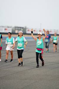 BIB: 3193, 52290, 5085
                            <button type="button" onclick="openModal(12289132)" class="btn btn-primary btn-sm float-right btn-popup" data-toggle="modal" data-target=".modal-high-quality">
                        <i class="fas fa-shopping-cart"></i> Add to Cart
                    </button>
                                            <button type="button" onclick="isThisMe(12289132, true)" class="btn btn-success btn-sm float-right btn-popup btn-isme hidden" data-toggle="tooltip" data-placement="bottom" title="นี่คือรูปของคุณใช่ไหม คลิกที่นี่เพื่อเอาเข้าอัลบั้ม">
                        <i class="fas fa-plus"></i> Add to album
                    </button>
                    <button type="button" onclick="isThisMe(12289132, false)" class="btn btn-warning btn-sm float-right btn-popup btn-isnotme hidden">
                        <i class="fas fa-ban"></i> Remove from album
                    </button>