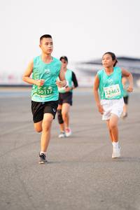 BIB: 50117, 52463
                            <button type="button" onclick="openModal(12163040)" class="btn btn-primary btn-sm float-right btn-popup" data-toggle="modal" data-target=".modal-high-quality">
                        <i class="fas fa-shopping-cart"></i> Add to Cart
                    </button>
                                            <button type="button" onclick="isThisMe(12163040, true)" class="btn btn-success btn-sm float-right btn-popup btn-isme hidden" data-toggle="tooltip" data-placement="bottom" title="นี่คือรูปของคุณใช่ไหม คลิกที่นี่เพื่อเอาเข้าอัลบั้ม">
                        <i class="fas fa-plus"></i> Add to album
                    </button>
                    <button type="button" onclick="isThisMe(12163040, false)" class="btn btn-warning btn-sm float-right btn-popup btn-isnotme hidden">
                        <i class="fas fa-ban"></i> Remove from album
                    </button>