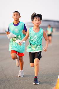 BIB: 50303, 50015
                            <button type="button" onclick="openModal(12163002)" class="btn btn-primary btn-sm float-right btn-popup" data-toggle="modal" data-target=".modal-high-quality">
                        <i class="fas fa-shopping-cart"></i> Add to Cart
                    </button>
                                            <button type="button" onclick="isThisMe(12163002, true)" class="btn btn-success btn-sm float-right btn-popup btn-isme hidden" data-toggle="tooltip" data-placement="bottom" title="นี่คือรูปของคุณใช่ไหม คลิกที่นี่เพื่อเอาเข้าอัลบั้ม">
                        <i class="fas fa-plus"></i> Add to album
                    </button>
                    <button type="button" onclick="isThisMe(12163002, false)" class="btn btn-warning btn-sm float-right btn-popup btn-isnotme hidden">
                        <i class="fas fa-ban"></i> Remove from album
                    </button>