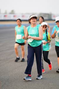 BIB: 513
                            <button type="button" onclick="openModal(12280479)" class="btn btn-primary btn-sm float-right btn-popup" data-toggle="modal" data-target=".modal-high-quality">
                        <i class="fas fa-shopping-cart"></i> Add to Cart
                    </button>
                                            <button type="button" onclick="isThisMe(12280479, true)" class="btn btn-success btn-sm float-right btn-popup btn-isme hidden" data-toggle="tooltip" data-placement="bottom" title="นี่คือรูปของคุณใช่ไหม คลิกที่นี่เพื่อเอาเข้าอัลบั้ม">
                        <i class="fas fa-plus"></i> Add to album
                    </button>
                    <button type="button" onclick="isThisMe(12280479, false)" class="btn btn-warning btn-sm float-right btn-popup btn-isnotme hidden">
                        <i class="fas fa-ban"></i> Remove from album
                    </button>