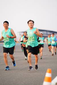 BIB: 0378, 51671
                            <button type="button" onclick="openModal(12175904)" class="btn btn-primary btn-sm float-right btn-popup" data-toggle="modal" data-target=".modal-high-quality">
                        <i class="fas fa-shopping-cart"></i> Add to Cart
                    </button>
                                            <button type="button" onclick="isThisMe(12175904, true)" class="btn btn-success btn-sm float-right btn-popup btn-isme hidden" data-toggle="tooltip" data-placement="bottom" title="นี่คือรูปของคุณใช่ไหม คลิกที่นี่เพื่อเอาเข้าอัลบั้ม">
                        <i class="fas fa-plus"></i> Add to album
                    </button>
                    <button type="button" onclick="isThisMe(12175904, false)" class="btn btn-warning btn-sm float-right btn-popup btn-isnotme hidden">
                        <i class="fas fa-ban"></i> Remove from album
                    </button>