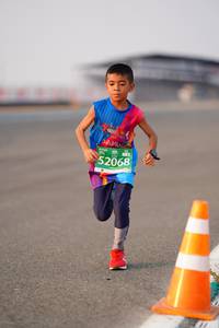 BIB: 52068
                            <button type="button" onclick="openModal(12137557)" class="btn btn-primary btn-sm float-right btn-popup" data-toggle="modal" data-target=".modal-high-quality">
                        <i class="fas fa-shopping-cart"></i> Add to Cart
                    </button>
                                            <button type="button" onclick="isThisMe(12137557, true)" class="btn btn-success btn-sm float-right btn-popup btn-isme hidden" data-toggle="tooltip" data-placement="bottom" title="นี่คือรูปของคุณใช่ไหม คลิกที่นี่เพื่อเอาเข้าอัลบั้ม">
                        <i class="fas fa-plus"></i> Add to album
                    </button>
                    <button type="button" onclick="isThisMe(12137557, false)" class="btn btn-warning btn-sm float-right btn-popup btn-isnotme hidden">
                        <i class="fas fa-ban"></i> Remove from album
                    </button>