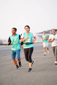 BIB: 1924, 2630, 52548
                            <button type="button" onclick="openModal(12169161)" class="btn btn-primary btn-sm float-right btn-popup" data-toggle="modal" data-target=".modal-high-quality">
                        <i class="fas fa-shopping-cart"></i> Add to Cart
                    </button>
                                            <button type="button" onclick="isThisMe(12169161, true)" class="btn btn-success btn-sm float-right btn-popup btn-isme hidden" data-toggle="tooltip" data-placement="bottom" title="นี่คือรูปของคุณใช่ไหม คลิกที่นี่เพื่อเอาเข้าอัลบั้ม">
                        <i class="fas fa-plus"></i> Add to album
                    </button>
                    <button type="button" onclick="isThisMe(12169161, false)" class="btn btn-warning btn-sm float-right btn-popup btn-isnotme hidden">
                        <i class="fas fa-ban"></i> Remove from album
                    </button>