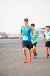 BIB: 70738, 1718
                            <button type="button" onclick="openModal(12159799)" class="btn btn-primary btn-sm float-right btn-popup" data-toggle="modal" data-target=".modal-high-quality">
                        <i class="fas fa-shopping-cart"></i> Add to Cart
                    </button>
                                            <button type="button" onclick="isThisMe(12159799, true)" class="btn btn-success btn-sm float-right btn-popup btn-isme hidden" data-toggle="tooltip" data-placement="bottom" title="นี่คือรูปของคุณใช่ไหม คลิกที่นี่เพื่อเอาเข้าอัลบั้ม">
                        <i class="fas fa-plus"></i> Add to album
                    </button>
                    <button type="button" onclick="isThisMe(12159799, false)" class="btn btn-warning btn-sm float-right btn-popup btn-isnotme hidden">
                        <i class="fas fa-ban"></i> Remove from album
                    </button>