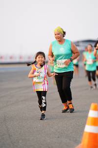 BIB: 5310, 3079
                            <button type="button" onclick="openModal(12195368)" class="btn btn-primary btn-sm float-right btn-popup" data-toggle="modal" data-target=".modal-high-quality">
                        <i class="fas fa-shopping-cart"></i> Add to Cart
                    </button>
                                            <button type="button" onclick="isThisMe(12195368, true)" class="btn btn-success btn-sm float-right btn-popup btn-isme hidden" data-toggle="tooltip" data-placement="bottom" title="นี่คือรูปของคุณใช่ไหม คลิกที่นี่เพื่อเอาเข้าอัลบั้ม">
                        <i class="fas fa-plus"></i> Add to album
                    </button>
                    <button type="button" onclick="isThisMe(12195368, false)" class="btn btn-warning btn-sm float-right btn-popup btn-isnotme hidden">
                        <i class="fas fa-ban"></i> Remove from album
                    </button>