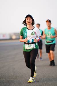 BIB: 1101
                            <button type="button" onclick="openModal(12177374)" class="btn btn-primary btn-sm float-right btn-popup" data-toggle="modal" data-target=".modal-high-quality">
                        <i class="fas fa-shopping-cart"></i> Add to Cart
                    </button>
                                            <button type="button" onclick="isThisMe(12177374, true)" class="btn btn-success btn-sm float-right btn-popup btn-isme hidden" data-toggle="tooltip" data-placement="bottom" title="นี่คือรูปของคุณใช่ไหม คลิกที่นี่เพื่อเอาเข้าอัลบั้ม">
                        <i class="fas fa-plus"></i> Add to album
                    </button>
                    <button type="button" onclick="isThisMe(12177374, false)" class="btn btn-warning btn-sm float-right btn-popup btn-isnotme hidden">
                        <i class="fas fa-ban"></i> Remove from album
                    </button>