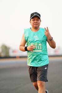 BIB: 315
                            <button type="button" onclick="openModal(12278273)" class="btn btn-primary btn-sm float-right btn-popup" data-toggle="modal" data-target=".modal-high-quality">
                        <i class="fas fa-shopping-cart"></i> Add to Cart
                    </button>
                                            <button type="button" onclick="isThisMe(12278273, true)" class="btn btn-success btn-sm float-right btn-popup btn-isme hidden" data-toggle="tooltip" data-placement="bottom" title="นี่คือรูปของคุณใช่ไหม คลิกที่นี่เพื่อเอาเข้าอัลบั้ม">
                        <i class="fas fa-plus"></i> Add to album
                    </button>
                    <button type="button" onclick="isThisMe(12278273, false)" class="btn btn-warning btn-sm float-right btn-popup btn-isnotme hidden">
                        <i class="fas fa-ban"></i> Remove from album
                    </button>