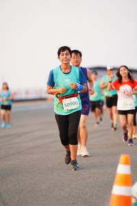 BIB: 50900
                            <button type="button" onclick="openModal(12176772)" class="btn btn-primary btn-sm float-right btn-popup" data-toggle="modal" data-target=".modal-high-quality">
                        <i class="fas fa-shopping-cart"></i> Add to Cart
                    </button>
                                            <button type="button" onclick="isThisMe(12176772, true)" class="btn btn-success btn-sm float-right btn-popup btn-isme hidden" data-toggle="tooltip" data-placement="bottom" title="นี่คือรูปของคุณใช่ไหม คลิกที่นี่เพื่อเอาเข้าอัลบั้ม">
                        <i class="fas fa-plus"></i> Add to album
                    </button>
                    <button type="button" onclick="isThisMe(12176772, false)" class="btn btn-warning btn-sm float-right btn-popup btn-isnotme hidden">
                        <i class="fas fa-ban"></i> Remove from album
                    </button>