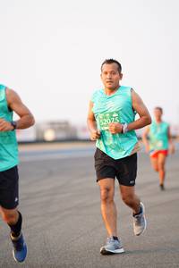 BIB: 52075
                            <button type="button" onclick="openModal(12149081)" class="btn btn-primary btn-sm float-right btn-popup" data-toggle="modal" data-target=".modal-high-quality">
                        <i class="fas fa-shopping-cart"></i> Add to Cart
                    </button>
                                            <button type="button" onclick="isThisMe(12149081, true)" class="btn btn-success btn-sm float-right btn-popup btn-isme hidden" data-toggle="tooltip" data-placement="bottom" title="นี่คือรูปของคุณใช่ไหม คลิกที่นี่เพื่อเอาเข้าอัลบั้ม">
                        <i class="fas fa-plus"></i> Add to album
                    </button>
                    <button type="button" onclick="isThisMe(12149081, false)" class="btn btn-warning btn-sm float-right btn-popup btn-isnotme hidden">
                        <i class="fas fa-ban"></i> Remove from album
                    </button>