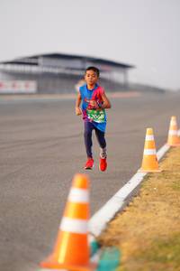 BIB: 2068
                            <button type="button" onclick="openModal(12137472)" class="btn btn-primary btn-sm float-right btn-popup" data-toggle="modal" data-target=".modal-high-quality">
                        <i class="fas fa-shopping-cart"></i> Add to Cart
                    </button>
                                            <button type="button" onclick="isThisMe(12137472, true)" class="btn btn-success btn-sm float-right btn-popup btn-isme hidden" data-toggle="tooltip" data-placement="bottom" title="นี่คือรูปของคุณใช่ไหม คลิกที่นี่เพื่อเอาเข้าอัลบั้ม">
                        <i class="fas fa-plus"></i> Add to album
                    </button>
                    <button type="button" onclick="isThisMe(12137472, false)" class="btn btn-warning btn-sm float-right btn-popup btn-isnotme hidden">
                        <i class="fas fa-ban"></i> Remove from album
                    </button>