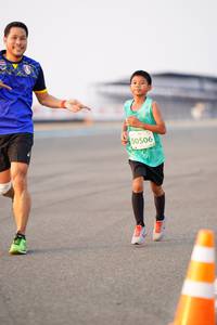 BIB: 50506
                            <button type="button" onclick="openModal(12145745)" class="btn btn-primary btn-sm float-right btn-popup" data-toggle="modal" data-target=".modal-high-quality">
                        <i class="fas fa-shopping-cart"></i> Add to Cart
                    </button>
                                            <button type="button" onclick="isThisMe(12145745, true)" class="btn btn-success btn-sm float-right btn-popup btn-isme hidden" data-toggle="tooltip" data-placement="bottom" title="นี่คือรูปของคุณใช่ไหม คลิกที่นี่เพื่อเอาเข้าอัลบั้ม">
                        <i class="fas fa-plus"></i> Add to album
                    </button>
                    <button type="button" onclick="isThisMe(12145745, false)" class="btn btn-warning btn-sm float-right btn-popup btn-isnotme hidden">
                        <i class="fas fa-ban"></i> Remove from album
                    </button>