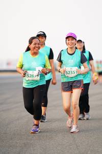 BIB: 52351, 528
                            <button type="button" onclick="openModal(12277617)" class="btn btn-primary btn-sm float-right btn-popup" data-toggle="modal" data-target=".modal-high-quality">
                        <i class="fas fa-shopping-cart"></i> Add to Cart
                    </button>
                                            <button type="button" onclick="isThisMe(12277617, true)" class="btn btn-success btn-sm float-right btn-popup btn-isme hidden" data-toggle="tooltip" data-placement="bottom" title="นี่คือรูปของคุณใช่ไหม คลิกที่นี่เพื่อเอาเข้าอัลบั้ม">
                        <i class="fas fa-plus"></i> Add to album
                    </button>
                    <button type="button" onclick="isThisMe(12277617, false)" class="btn btn-warning btn-sm float-right btn-popup btn-isnotme hidden">
                        <i class="fas fa-ban"></i> Remove from album
                    </button>