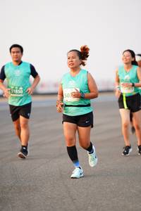 BIB: 1850
                            <button type="button" onclick="openModal(12176150)" class="btn btn-primary btn-sm float-right btn-popup" data-toggle="modal" data-target=".modal-high-quality">
                        <i class="fas fa-shopping-cart"></i> Add to Cart
                    </button>
                                            <button type="button" onclick="isThisMe(12176150, true)" class="btn btn-success btn-sm float-right btn-popup btn-isme hidden" data-toggle="tooltip" data-placement="bottom" title="นี่คือรูปของคุณใช่ไหม คลิกที่นี่เพื่อเอาเข้าอัลบั้ม">
                        <i class="fas fa-plus"></i> Add to album
                    </button>
                    <button type="button" onclick="isThisMe(12176150, false)" class="btn btn-warning btn-sm float-right btn-popup btn-isnotme hidden">
                        <i class="fas fa-ban"></i> Remove from album
                    </button>