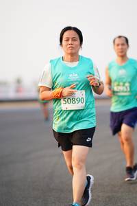 BIB: 953, 50890
                            <button type="button" onclick="openModal(12177534)" class="btn btn-primary btn-sm float-right btn-popup" data-toggle="modal" data-target=".modal-high-quality">
                        <i class="fas fa-shopping-cart"></i> Add to Cart
                    </button>
                                            <button type="button" onclick="isThisMe(12177534, true)" class="btn btn-success btn-sm float-right btn-popup btn-isme hidden" data-toggle="tooltip" data-placement="bottom" title="นี่คือรูปของคุณใช่ไหม คลิกที่นี่เพื่อเอาเข้าอัลบั้ม">
                        <i class="fas fa-plus"></i> Add to album
                    </button>
                    <button type="button" onclick="isThisMe(12177534, false)" class="btn btn-warning btn-sm float-right btn-popup btn-isnotme hidden">
                        <i class="fas fa-ban"></i> Remove from album
                    </button>