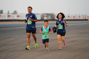 BIB: 53399, 53394, 53393
                            <button type="button" onclick="openModal(12291834)" class="btn btn-primary btn-sm float-right btn-popup" data-toggle="modal" data-target=".modal-high-quality">
                        <i class="fas fa-shopping-cart"></i> Add to Cart
                    </button>
                                            <button type="button" onclick="isThisMe(12291834, true)" class="btn btn-success btn-sm float-right btn-popup btn-isme hidden" data-toggle="tooltip" data-placement="bottom" title="นี่คือรูปของคุณใช่ไหม คลิกที่นี่เพื่อเอาเข้าอัลบั้ม">
                        <i class="fas fa-plus"></i> Add to album
                    </button>
                    <button type="button" onclick="isThisMe(12291834, false)" class="btn btn-warning btn-sm float-right btn-popup btn-isnotme hidden">
                        <i class="fas fa-ban"></i> Remove from album
                    </button>