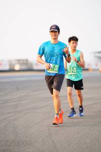 BIB: 738, 51718
                            <button type="button" onclick="openModal(12159865)" class="btn btn-primary btn-sm float-right btn-popup" data-toggle="modal" data-target=".modal-high-quality">
                        <i class="fas fa-shopping-cart"></i> Add to Cart
                    </button>
                                            <button type="button" onclick="isThisMe(12159865, true)" class="btn btn-success btn-sm float-right btn-popup btn-isme hidden" data-toggle="tooltip" data-placement="bottom" title="นี่คือรูปของคุณใช่ไหม คลิกที่นี่เพื่อเอาเข้าอัลบั้ม">
                        <i class="fas fa-plus"></i> Add to album
                    </button>
                    <button type="button" onclick="isThisMe(12159865, false)" class="btn btn-warning btn-sm float-right btn-popup btn-isnotme hidden">
                        <i class="fas fa-ban"></i> Remove from album
                    </button>