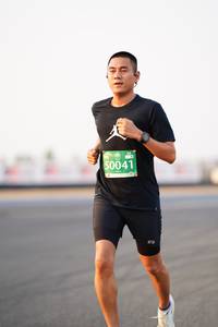 BIB: 50041
                            <button type="button" onclick="openModal(12139182)" class="btn btn-primary btn-sm float-right btn-popup" data-toggle="modal" data-target=".modal-high-quality">
                        <i class="fas fa-shopping-cart"></i> Add to Cart
                    </button>
                                            <button type="button" onclick="isThisMe(12139182, true)" class="btn btn-success btn-sm float-right btn-popup btn-isme hidden" data-toggle="tooltip" data-placement="bottom" title="นี่คือรูปของคุณใช่ไหม คลิกที่นี่เพื่อเอาเข้าอัลบั้ม">
                        <i class="fas fa-plus"></i> Add to album
                    </button>
                    <button type="button" onclick="isThisMe(12139182, false)" class="btn btn-warning btn-sm float-right btn-popup btn-isnotme hidden">
                        <i class="fas fa-ban"></i> Remove from album
                    </button>