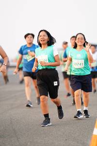 BIB: 50740, 50741
                            <button type="button" onclick="openModal(12277725)" class="btn btn-primary btn-sm float-right btn-popup" data-toggle="modal" data-target=".modal-high-quality">
                        <i class="fas fa-shopping-cart"></i> Add to Cart
                    </button>
                                            <button type="button" onclick="isThisMe(12277725, true)" class="btn btn-success btn-sm float-right btn-popup btn-isme hidden" data-toggle="tooltip" data-placement="bottom" title="นี่คือรูปของคุณใช่ไหม คลิกที่นี่เพื่อเอาเข้าอัลบั้ม">
                        <i class="fas fa-plus"></i> Add to album
                    </button>
                    <button type="button" onclick="isThisMe(12277725, false)" class="btn btn-warning btn-sm float-right btn-popup btn-isnotme hidden">
                        <i class="fas fa-ban"></i> Remove from album
                    </button>