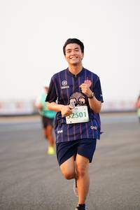 BIB: 2501
                            <button type="button" onclick="openModal(12172839)" class="btn btn-primary btn-sm float-right btn-popup" data-toggle="modal" data-target=".modal-high-quality">
                        <i class="fas fa-shopping-cart"></i> Add to Cart
                    </button>
                                            <button type="button" onclick="isThisMe(12172839, true)" class="btn btn-success btn-sm float-right btn-popup btn-isme hidden" data-toggle="tooltip" data-placement="bottom" title="นี่คือรูปของคุณใช่ไหม คลิกที่นี่เพื่อเอาเข้าอัลบั้ม">
                        <i class="fas fa-plus"></i> Add to album
                    </button>
                    <button type="button" onclick="isThisMe(12172839, false)" class="btn btn-warning btn-sm float-right btn-popup btn-isnotme hidden">
                        <i class="fas fa-ban"></i> Remove from album
                    </button>