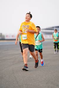 BIB: 2584, 2359
                            <button type="button" onclick="openModal(12277407)" class="btn btn-primary btn-sm float-right btn-popup" data-toggle="modal" data-target=".modal-high-quality">
                        <i class="fas fa-shopping-cart"></i> Add to Cart
                    </button>
                                            <button type="button" onclick="isThisMe(12277407, true)" class="btn btn-success btn-sm float-right btn-popup btn-isme hidden" data-toggle="tooltip" data-placement="bottom" title="นี่คือรูปของคุณใช่ไหม คลิกที่นี่เพื่อเอาเข้าอัลบั้ม">
                        <i class="fas fa-plus"></i> Add to album
                    </button>
                    <button type="button" onclick="isThisMe(12277407, false)" class="btn btn-warning btn-sm float-right btn-popup btn-isnotme hidden">
                        <i class="fas fa-ban"></i> Remove from album
                    </button>