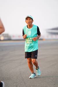 BIB: 1668
                            <button type="button" onclick="openModal(12172371)" class="btn btn-primary btn-sm float-right btn-popup" data-toggle="modal" data-target=".modal-high-quality">
                        <i class="fas fa-shopping-cart"></i> Add to Cart
                    </button>
                                            <button type="button" onclick="isThisMe(12172371, true)" class="btn btn-success btn-sm float-right btn-popup btn-isme hidden" data-toggle="tooltip" data-placement="bottom" title="นี่คือรูปของคุณใช่ไหม คลิกที่นี่เพื่อเอาเข้าอัลบั้ม">
                        <i class="fas fa-plus"></i> Add to album
                    </button>
                    <button type="button" onclick="isThisMe(12172371, false)" class="btn btn-warning btn-sm float-right btn-popup btn-isnotme hidden">
                        <i class="fas fa-ban"></i> Remove from album
                    </button>