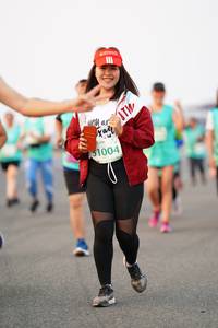 BIB: 1004
                            <button type="button" onclick="openModal(12278154)" class="btn btn-primary btn-sm float-right btn-popup" data-toggle="modal" data-target=".modal-high-quality">
                        <i class="fas fa-shopping-cart"></i> Add to Cart
                    </button>
                                            <button type="button" onclick="isThisMe(12278154, true)" class="btn btn-success btn-sm float-right btn-popup btn-isme hidden" data-toggle="tooltip" data-placement="bottom" title="นี่คือรูปของคุณใช่ไหม คลิกที่นี่เพื่อเอาเข้าอัลบั้ม">
                        <i class="fas fa-plus"></i> Add to album
                    </button>
                    <button type="button" onclick="isThisMe(12278154, false)" class="btn btn-warning btn-sm float-right btn-popup btn-isnotme hidden">
                        <i class="fas fa-ban"></i> Remove from album
                    </button>