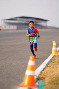 BIB: 52068
                            <button type="button" onclick="openModal(12137482)" class="btn btn-primary btn-sm float-right btn-popup" data-toggle="modal" data-target=".modal-high-quality">
                        <i class="fas fa-shopping-cart"></i> Add to Cart
                    </button>
                                            <button type="button" onclick="isThisMe(12137482, true)" class="btn btn-success btn-sm float-right btn-popup btn-isme hidden" data-toggle="tooltip" data-placement="bottom" title="นี่คือรูปของคุณใช่ไหม คลิกที่นี่เพื่อเอาเข้าอัลบั้ม">
                        <i class="fas fa-plus"></i> Add to album
                    </button>
                    <button type="button" onclick="isThisMe(12137482, false)" class="btn btn-warning btn-sm float-right btn-popup btn-isnotme hidden">
                        <i class="fas fa-ban"></i> Remove from album
                    </button>