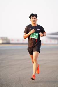 BIB: 50423
                            <button type="button" onclick="openModal(12137907)" class="btn btn-primary btn-sm float-right btn-popup" data-toggle="modal" data-target=".modal-high-quality">
                        <i class="fas fa-shopping-cart"></i> Add to Cart
                    </button>
                                            <button type="button" onclick="isThisMe(12137907, true)" class="btn btn-success btn-sm float-right btn-popup btn-isme hidden" data-toggle="tooltip" data-placement="bottom" title="นี่คือรูปของคุณใช่ไหม คลิกที่นี่เพื่อเอาเข้าอัลบั้ม">
                        <i class="fas fa-plus"></i> Add to album
                    </button>
                    <button type="button" onclick="isThisMe(12137907, false)" class="btn btn-warning btn-sm float-right btn-popup btn-isnotme hidden">
                        <i class="fas fa-ban"></i> Remove from album
                    </button>