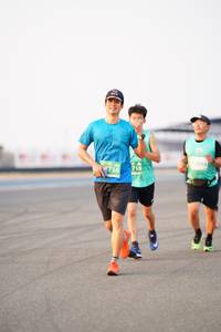 BIB: 2894, 718, 738
                            <button type="button" onclick="openModal(12159796)" class="btn btn-primary btn-sm float-right btn-popup" data-toggle="modal" data-target=".modal-high-quality">
                        <i class="fas fa-shopping-cart"></i> Add to Cart
                    </button>
                                            <button type="button" onclick="isThisMe(12159796, true)" class="btn btn-success btn-sm float-right btn-popup btn-isme hidden" data-toggle="tooltip" data-placement="bottom" title="นี่คือรูปของคุณใช่ไหม คลิกที่นี่เพื่อเอาเข้าอัลบั้ม">
                        <i class="fas fa-plus"></i> Add to album
                    </button>
                    <button type="button" onclick="isThisMe(12159796, false)" class="btn btn-warning btn-sm float-right btn-popup btn-isnotme hidden">
                        <i class="fas fa-ban"></i> Remove from album
                    </button>