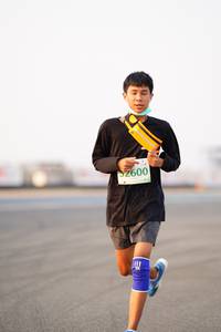 BIB: 2600
                            <button type="button" onclick="openModal(12137845)" class="btn btn-primary btn-sm float-right btn-popup" data-toggle="modal" data-target=".modal-high-quality">
                        <i class="fas fa-shopping-cart"></i> Add to Cart
                    </button>
                                            <button type="button" onclick="isThisMe(12137845, true)" class="btn btn-success btn-sm float-right btn-popup btn-isme hidden" data-toggle="tooltip" data-placement="bottom" title="นี่คือรูปของคุณใช่ไหม คลิกที่นี่เพื่อเอาเข้าอัลบั้ม">
                        <i class="fas fa-plus"></i> Add to album
                    </button>
                    <button type="button" onclick="isThisMe(12137845, false)" class="btn btn-warning btn-sm float-right btn-popup btn-isnotme hidden">
                        <i class="fas fa-ban"></i> Remove from album
                    </button>