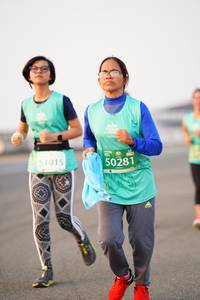 BIB: 1015, 50281
                            <button type="button" onclick="openModal(12174098)" class="btn btn-primary btn-sm float-right btn-popup" data-toggle="modal" data-target=".modal-high-quality">
                        <i class="fas fa-shopping-cart"></i> Add to Cart
                    </button>
                                            <button type="button" onclick="isThisMe(12174098, true)" class="btn btn-success btn-sm float-right btn-popup btn-isme hidden" data-toggle="tooltip" data-placement="bottom" title="นี่คือรูปของคุณใช่ไหม คลิกที่นี่เพื่อเอาเข้าอัลบั้ม">
                        <i class="fas fa-plus"></i> Add to album
                    </button>
                    <button type="button" onclick="isThisMe(12174098, false)" class="btn btn-warning btn-sm float-right btn-popup btn-isnotme hidden">
                        <i class="fas fa-ban"></i> Remove from album
                    </button>