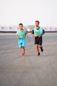 BIB: 0166, 50076
                            <button type="button" onclick="openModal(12141135)" class="btn btn-primary btn-sm float-right btn-popup" data-toggle="modal" data-target=".modal-high-quality">
                        <i class="fas fa-shopping-cart"></i> Add to Cart
                    </button>
                                            <button type="button" onclick="isThisMe(12141135, true)" class="btn btn-success btn-sm float-right btn-popup btn-isme hidden" data-toggle="tooltip" data-placement="bottom" title="นี่คือรูปของคุณใช่ไหม คลิกที่นี่เพื่อเอาเข้าอัลบั้ม">
                        <i class="fas fa-plus"></i> Add to album
                    </button>
                    <button type="button" onclick="isThisMe(12141135, false)" class="btn btn-warning btn-sm float-right btn-popup btn-isnotme hidden">
                        <i class="fas fa-ban"></i> Remove from album
                    </button>